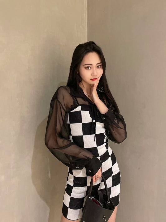 <b>タイトニットワンピース</b><br><font size="1">シルエットが女性らしさを引き立てます!</font>