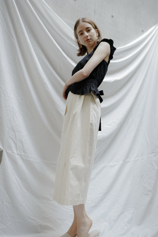 フロントスリットスカート