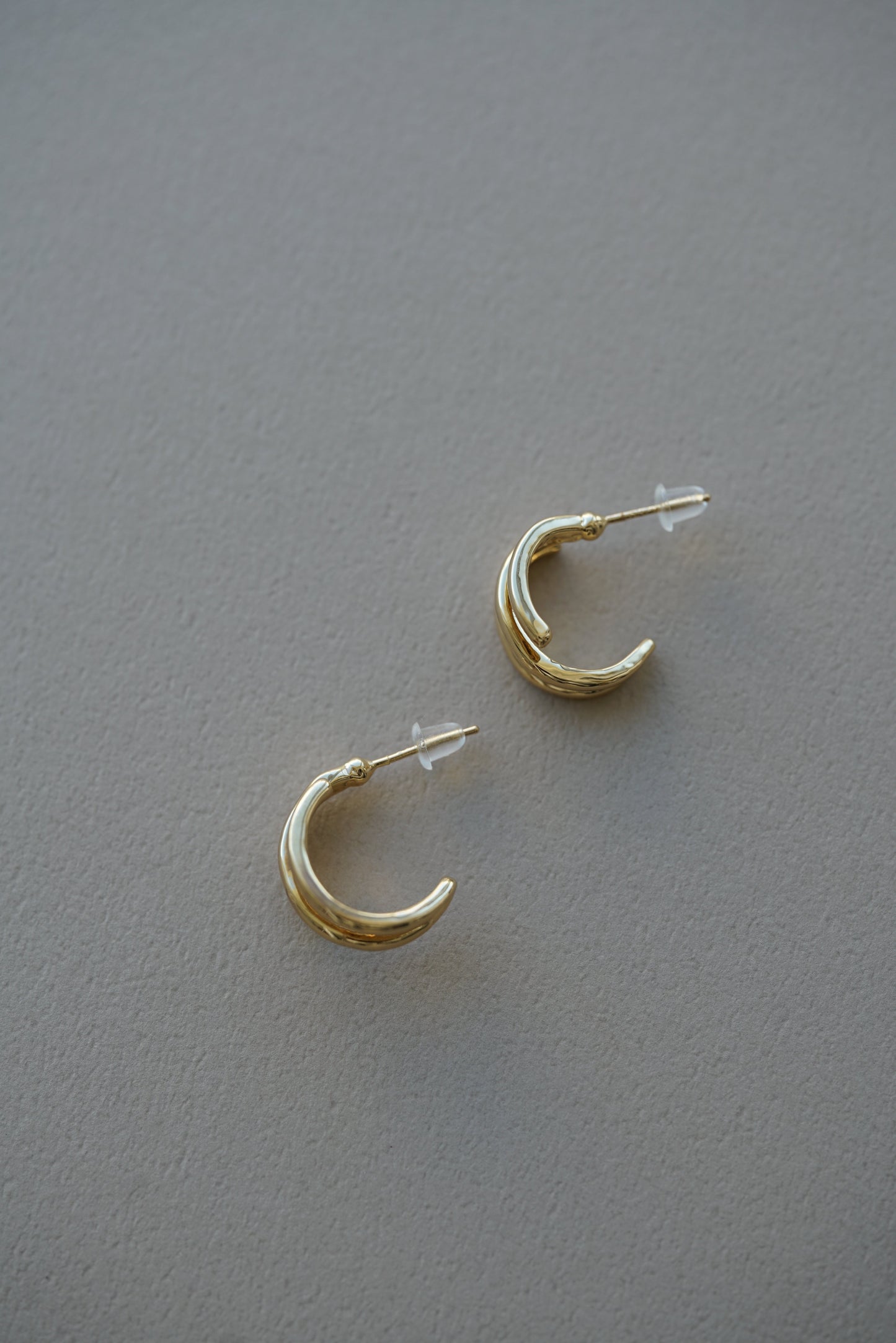 トリプルラインピアス