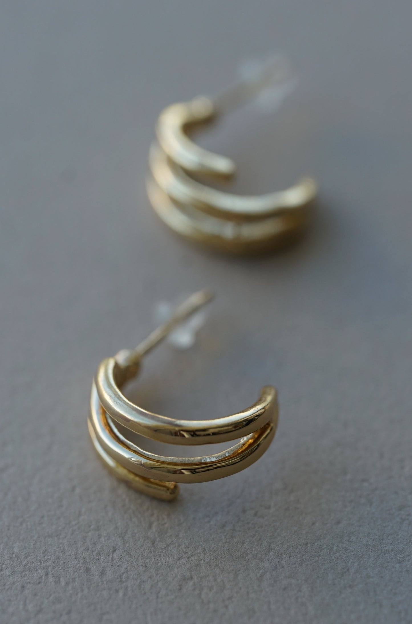 トリプルラインピアス