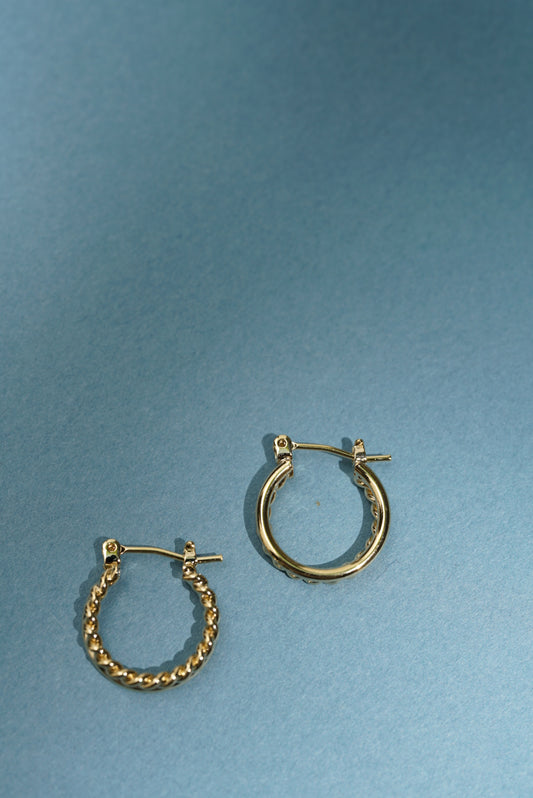 スモールダブルピアス