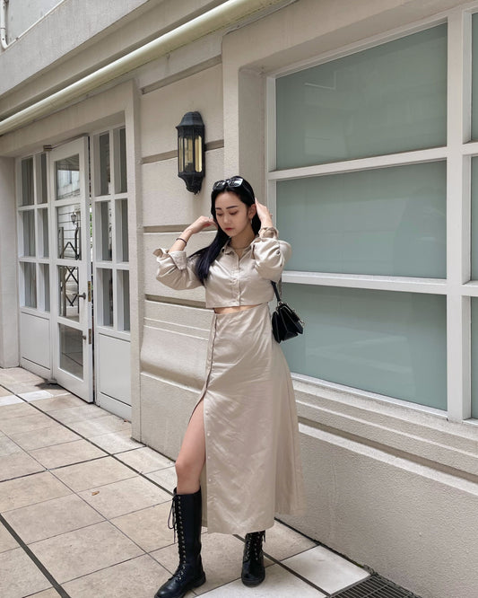 <b>ウエストカットシャツワンピース</b><br><font size="1">ウエストがちら見えするデザインがポイントのシャツワンピース。</font>