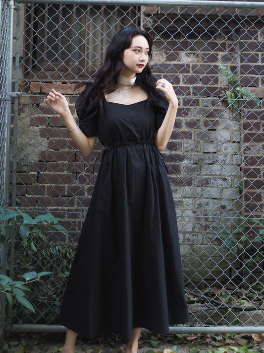 パフスリーブワンピース